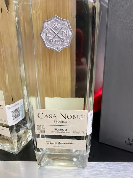 casa-noble-blanco